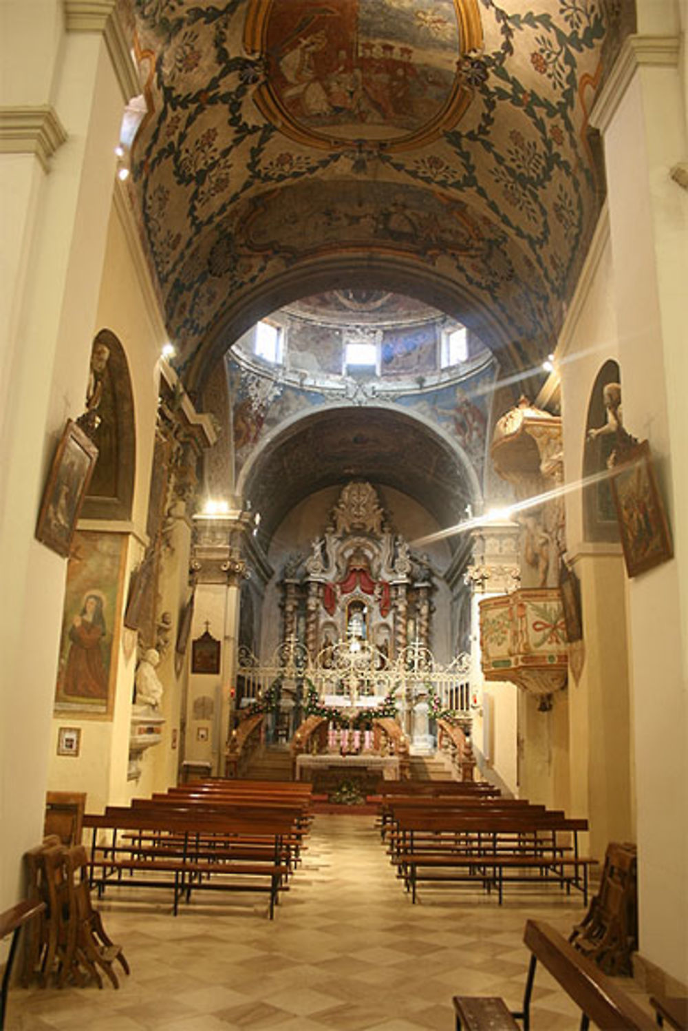 Intérieur de la basilica della Madonna dei Martiri