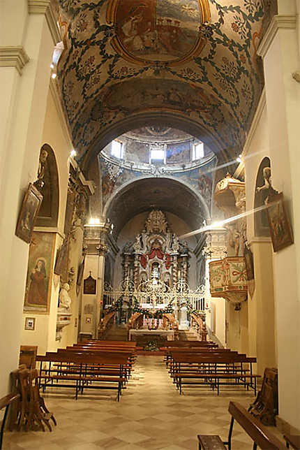 Intérieur de la basilica della Madonna dei Martiri