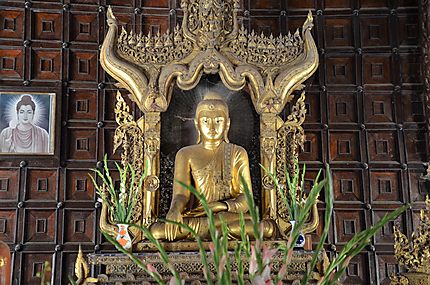 Bouddha, monastère Shwe In bin