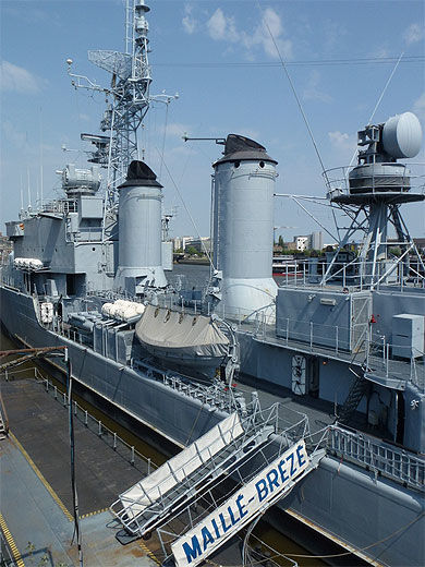 Le navire de guerre Maillé-Brézé