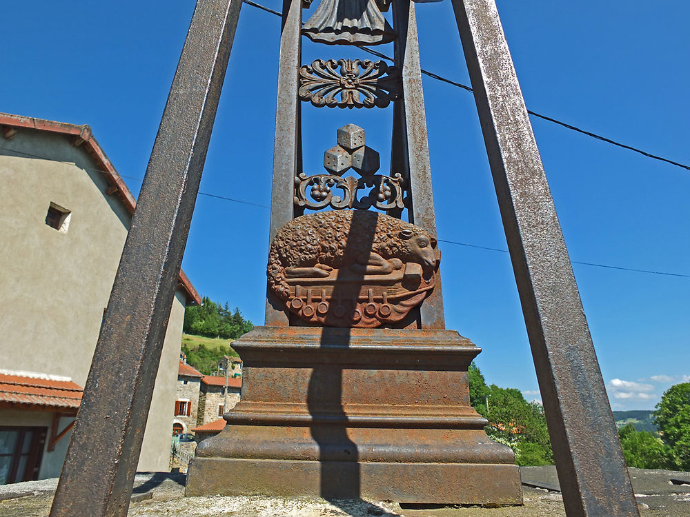 L'église de Salettes - mouton