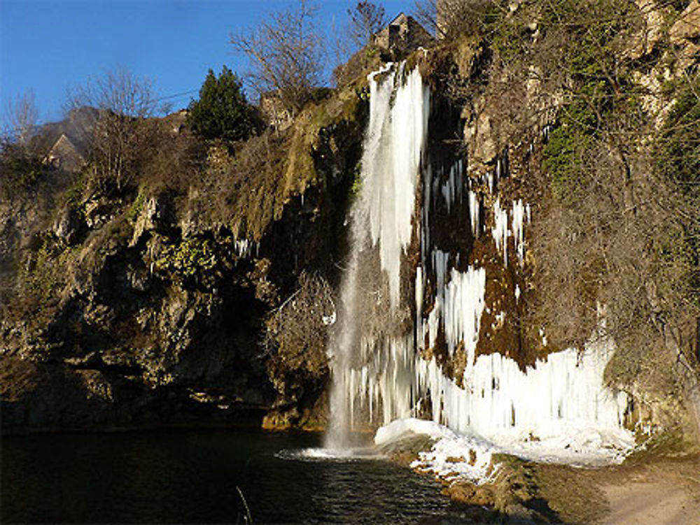 Cascade d'hiver