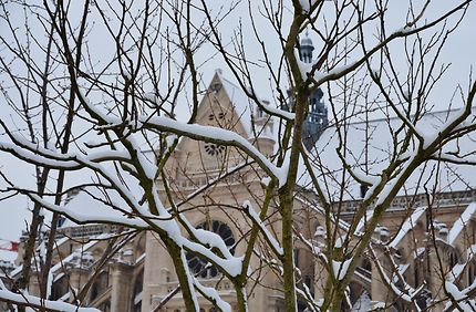 L'église Saint-Eustache sous la neige, Paris