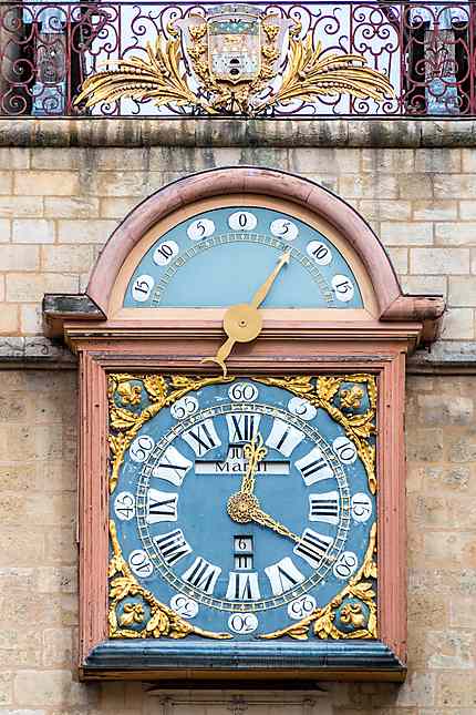 Bordeaux - Horloge de la Porte St-Eloi