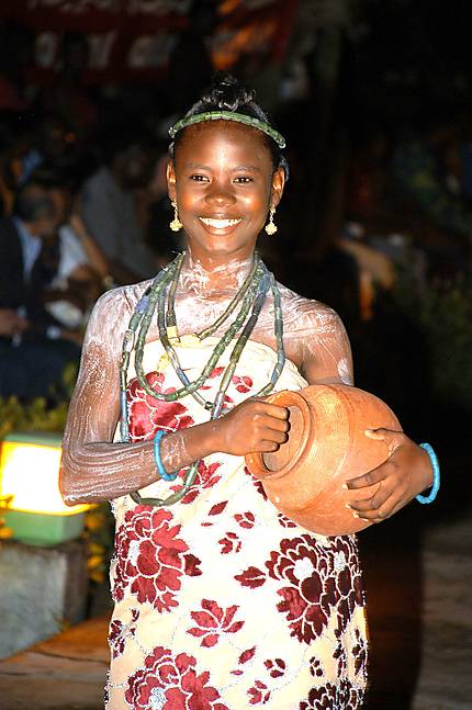 Une jeune fille d'Aneho au festival des divinités 
