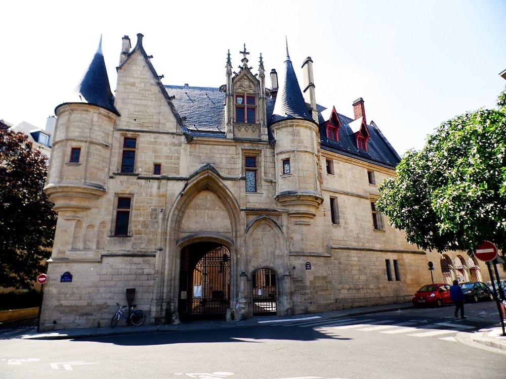 Bibliothèque Forney