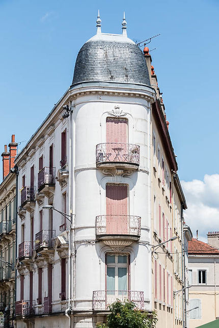 Bourg-en-Bresse, élégant immeuble