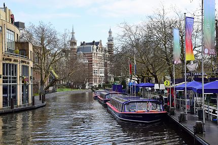 Promenade en bateau sur les canaux d'Amsterdam