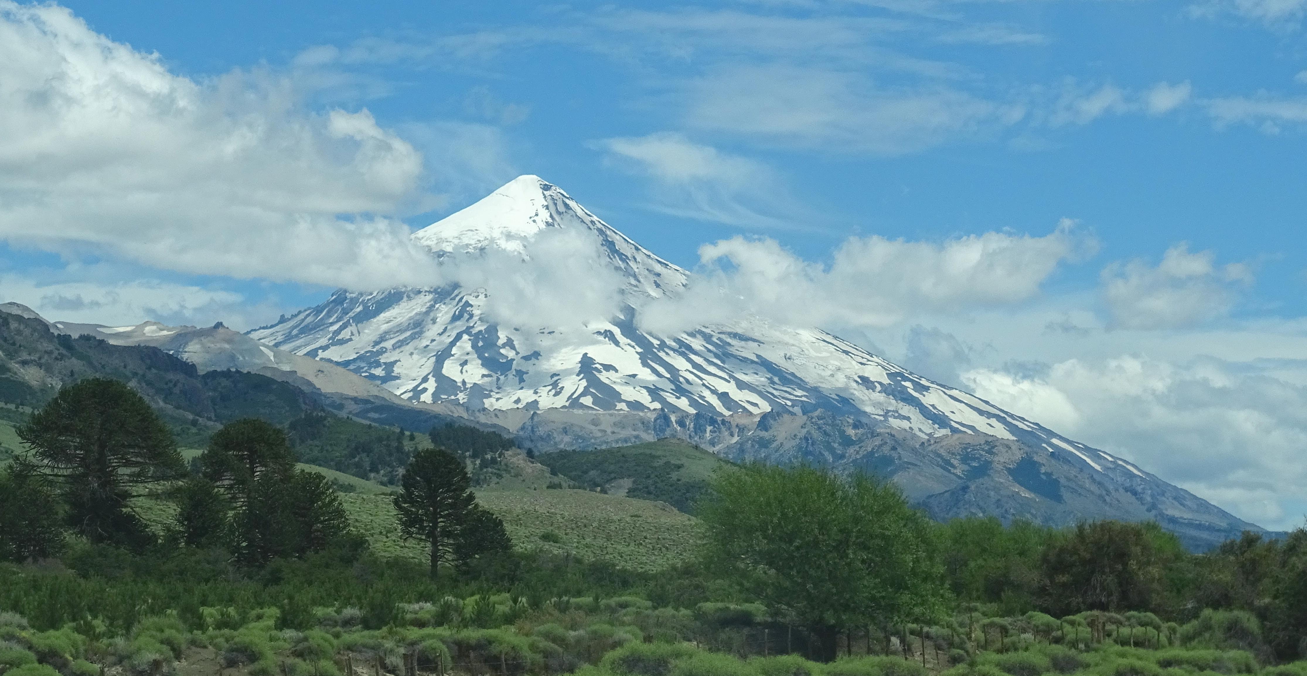 Volcan Lanín Volcan Lanín