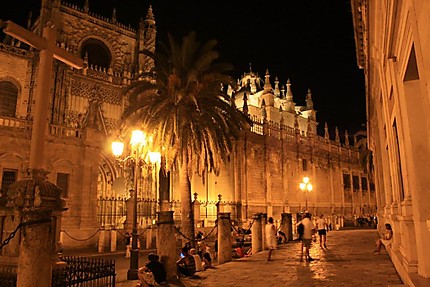 Cathédrale de Séville la nuit