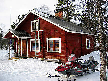 Maison traditionnelle aux environs du Lac Inari