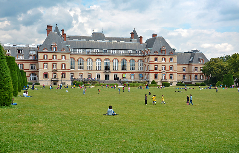 La Cité Internationale Universitaire, Une Tour De Babel à Paris