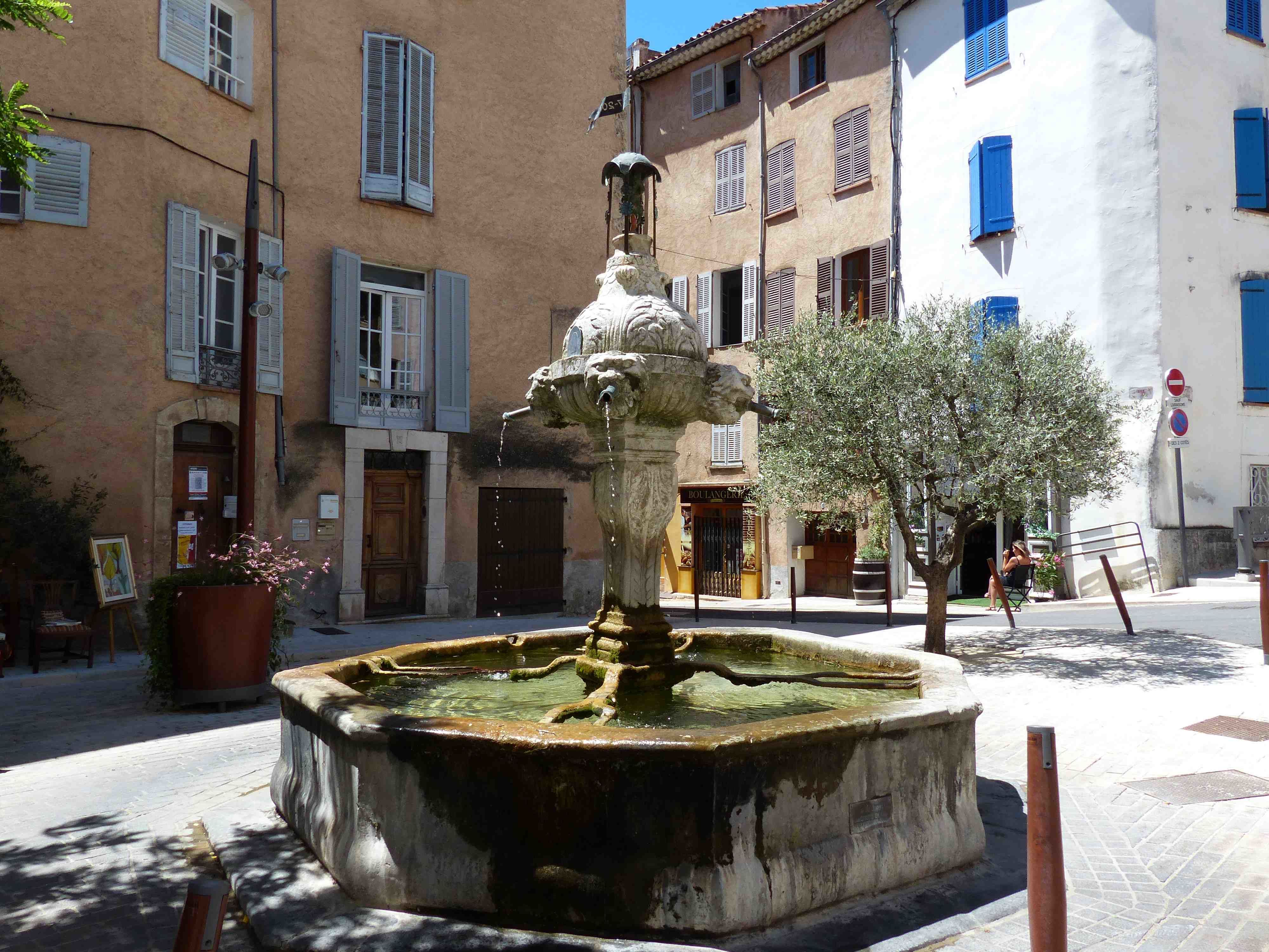 Fontaine de Cotignac