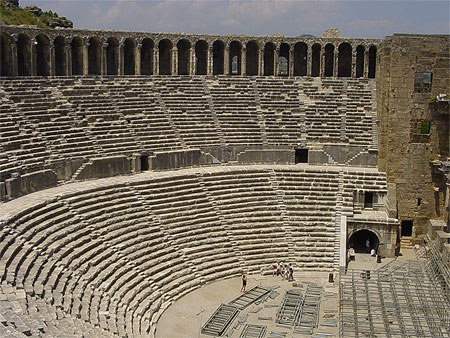 Le théâtre d'Aspendos Le théâtre d'Aspendos