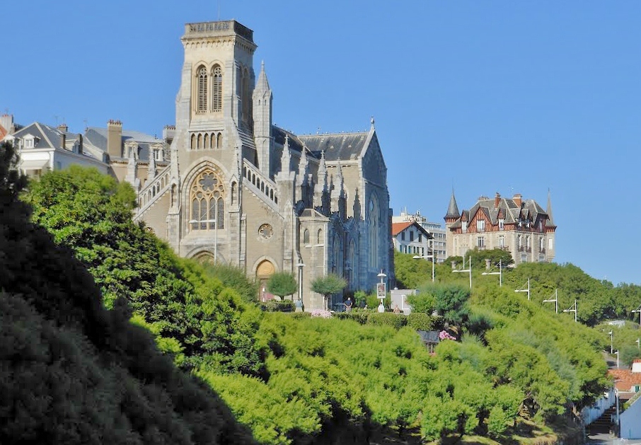 Sainte-Eugénie et la villa le Goeland Sainte-Eugénie et la villa le Goeland