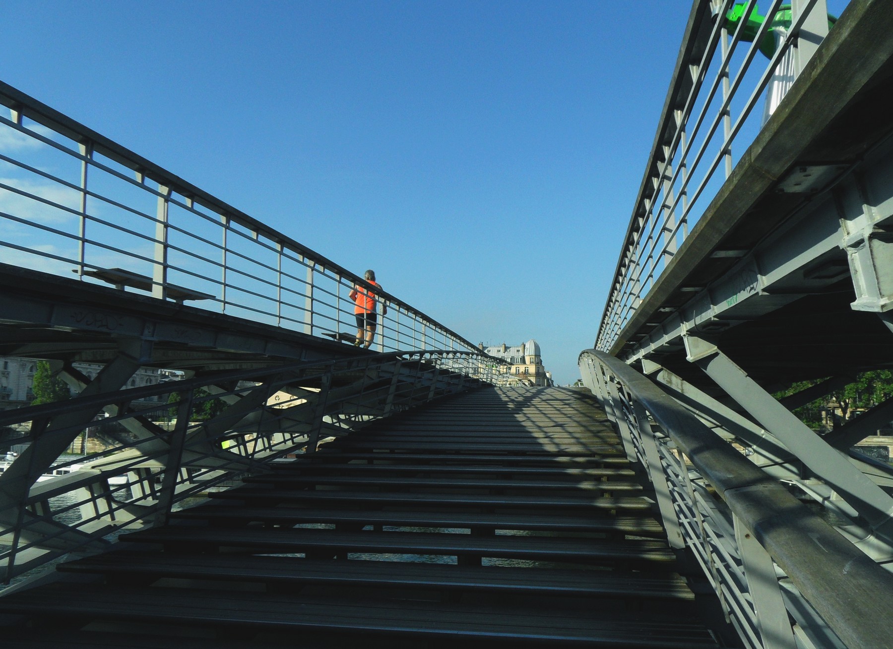 Entre Seine et ciel : Ponts : Passerelle Léopold-Sédar-Senghor : 7ème