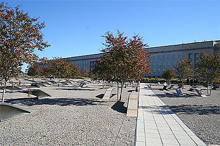 Pentagone-monument aux victimes du 11 sept