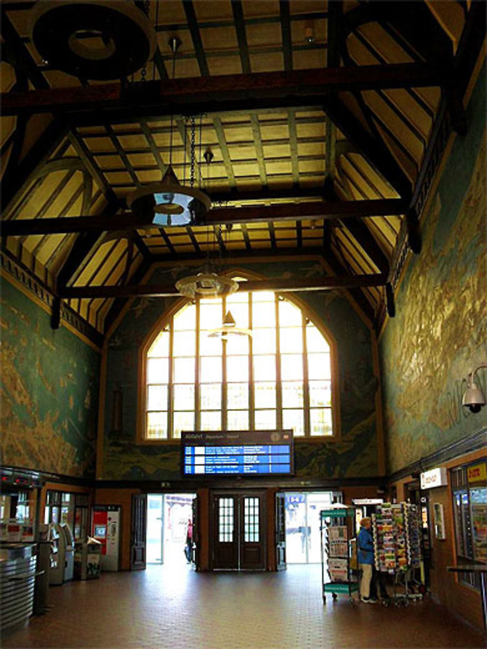 Intérieur de la gare