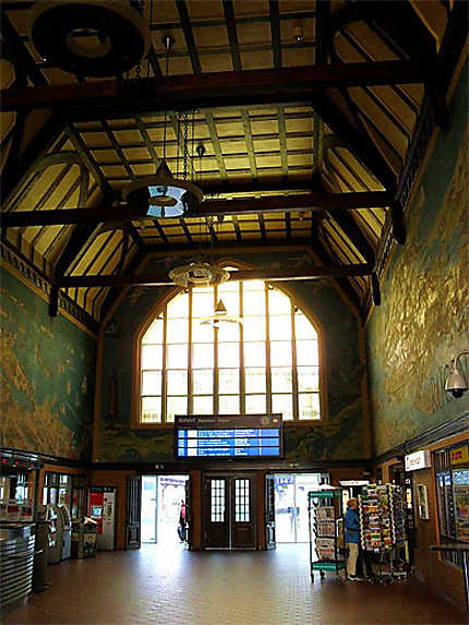 Intérieur de la gare