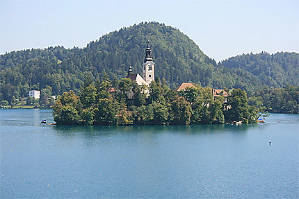 Île sur le lac de Bled