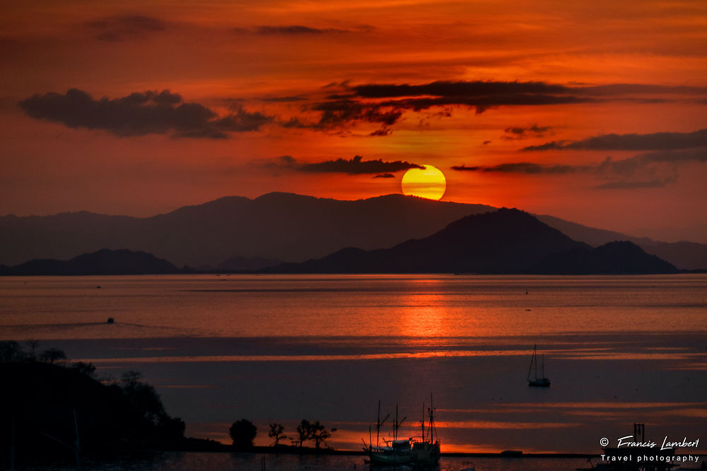 Avant la nuit à Labuan Bajo