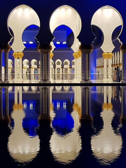Mosquée d Abu Dhabi  la nuit