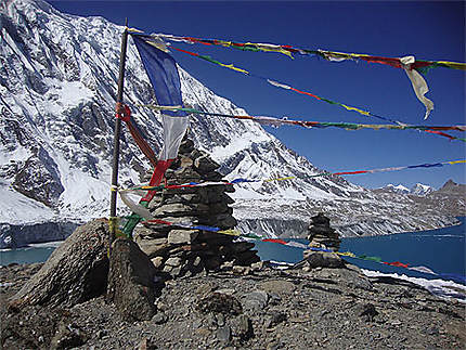 L'atmosphère des hautes montagnes du Népal