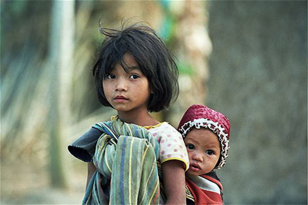 Enfants Bahnar &quot;ethnies des hauts plateaux&quot;