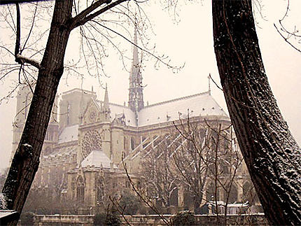 Notre Dame l'hiver