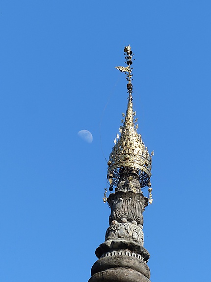 Pleine lune à la pagode Daw Gyan