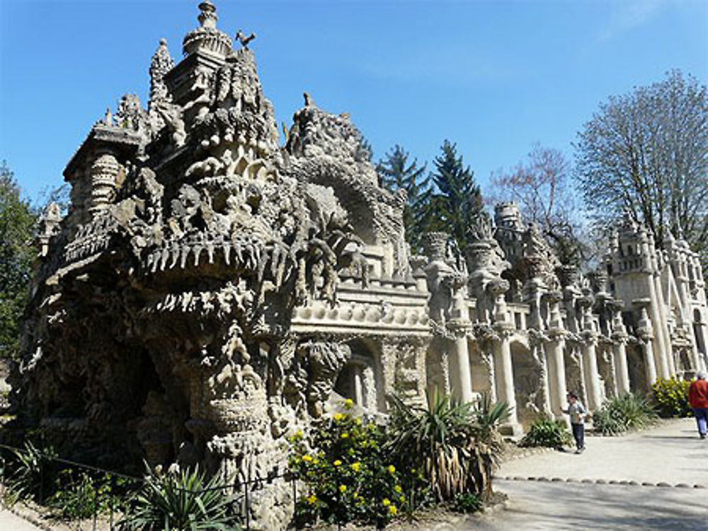 Palais Idéal du Facteur CHeval