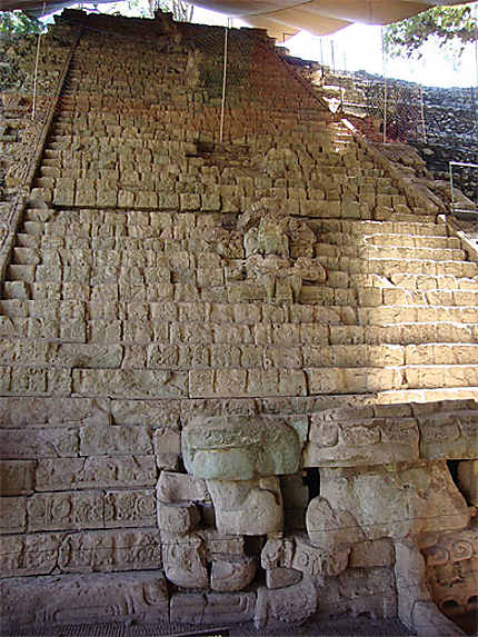 Escalier hiéroglyphique