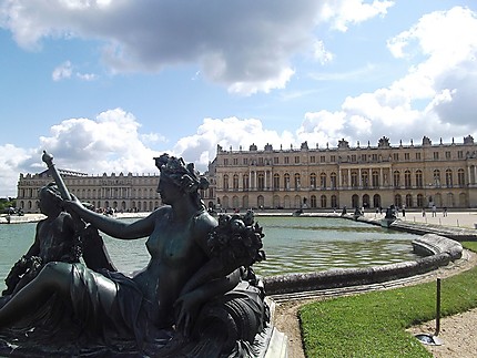 Statue dans les jardins de Versailles
