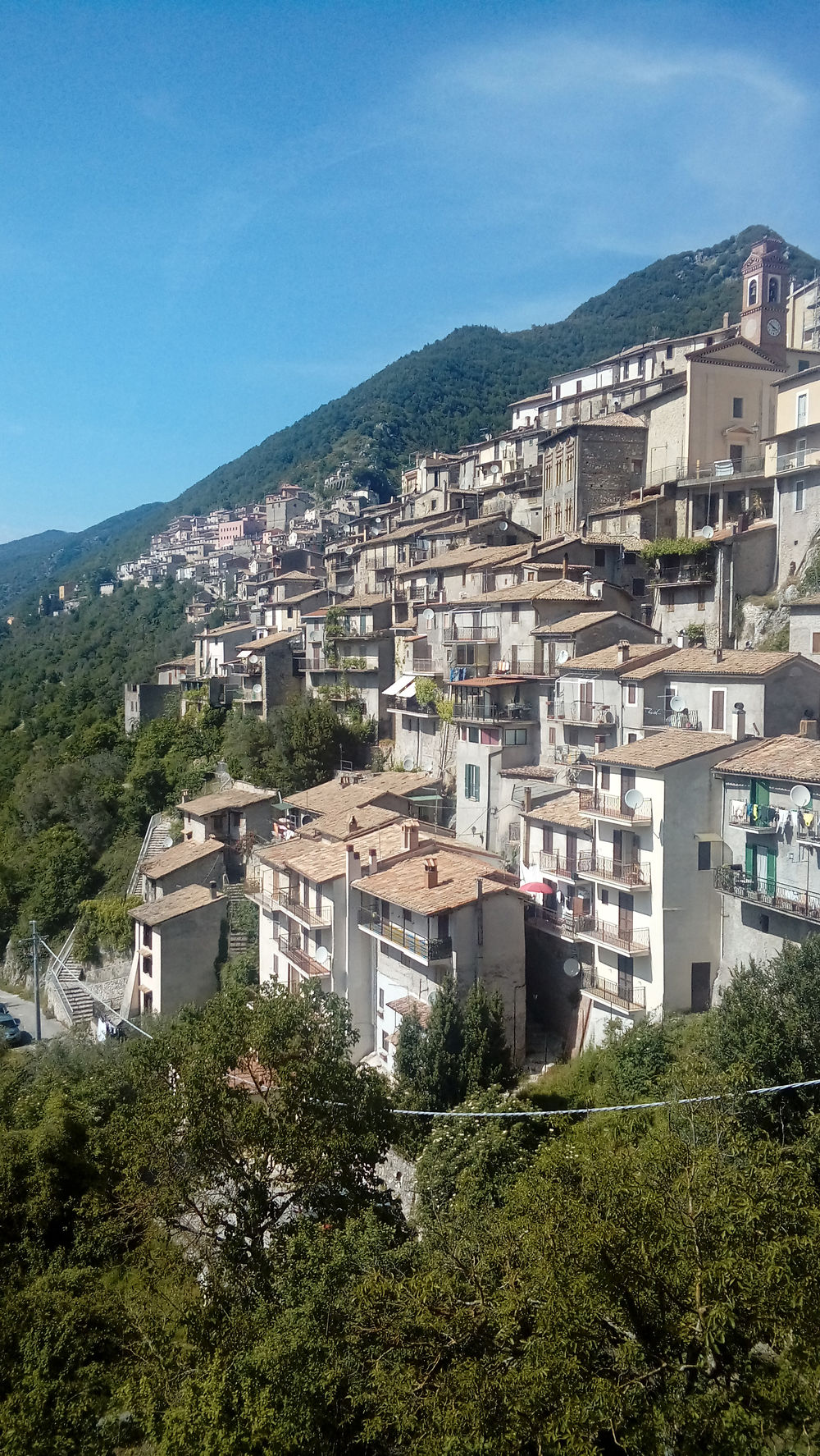 Vue du lac de Turano