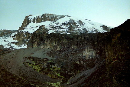 Vers le sommet du Kilimandjaro