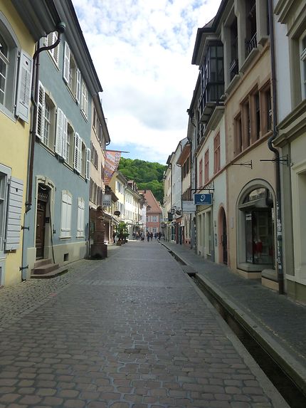 Rue pavée à Fribourg
