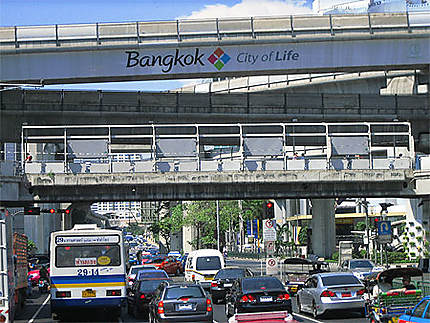 Circulation à Bangkok