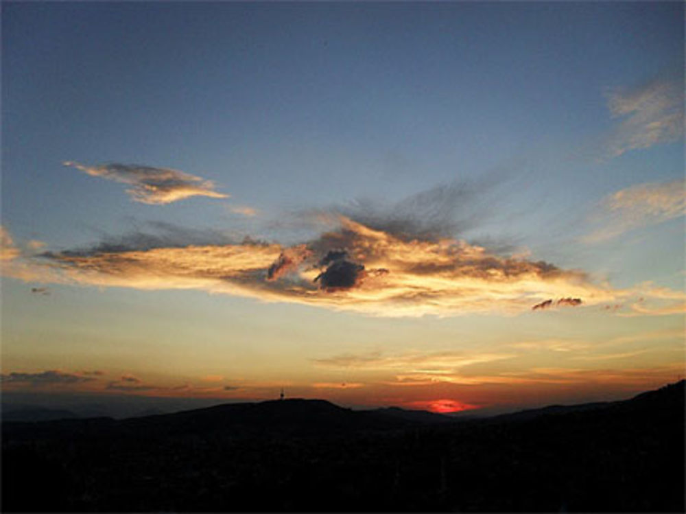 Beau nuage dans le couchant