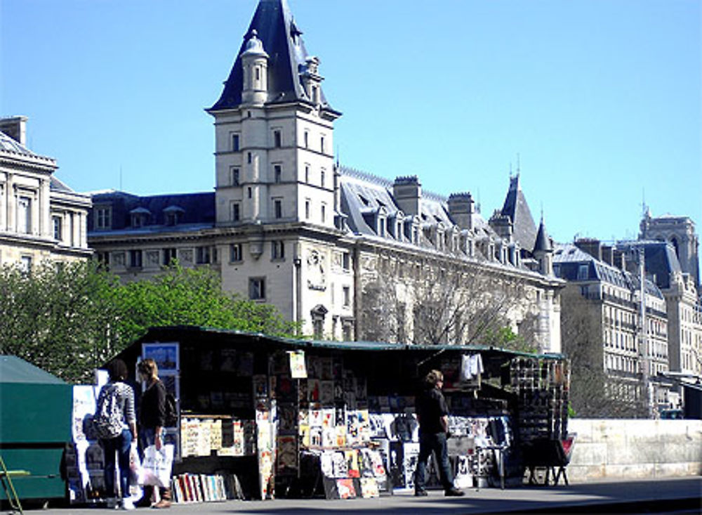 Les bouquinistes