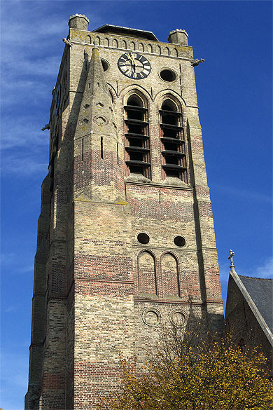 Eglise St-Nicolas, Appelmarkt, Furnes, Belgique Eglise St-Nicolas, Appelmarkt, Furnes, Belgique