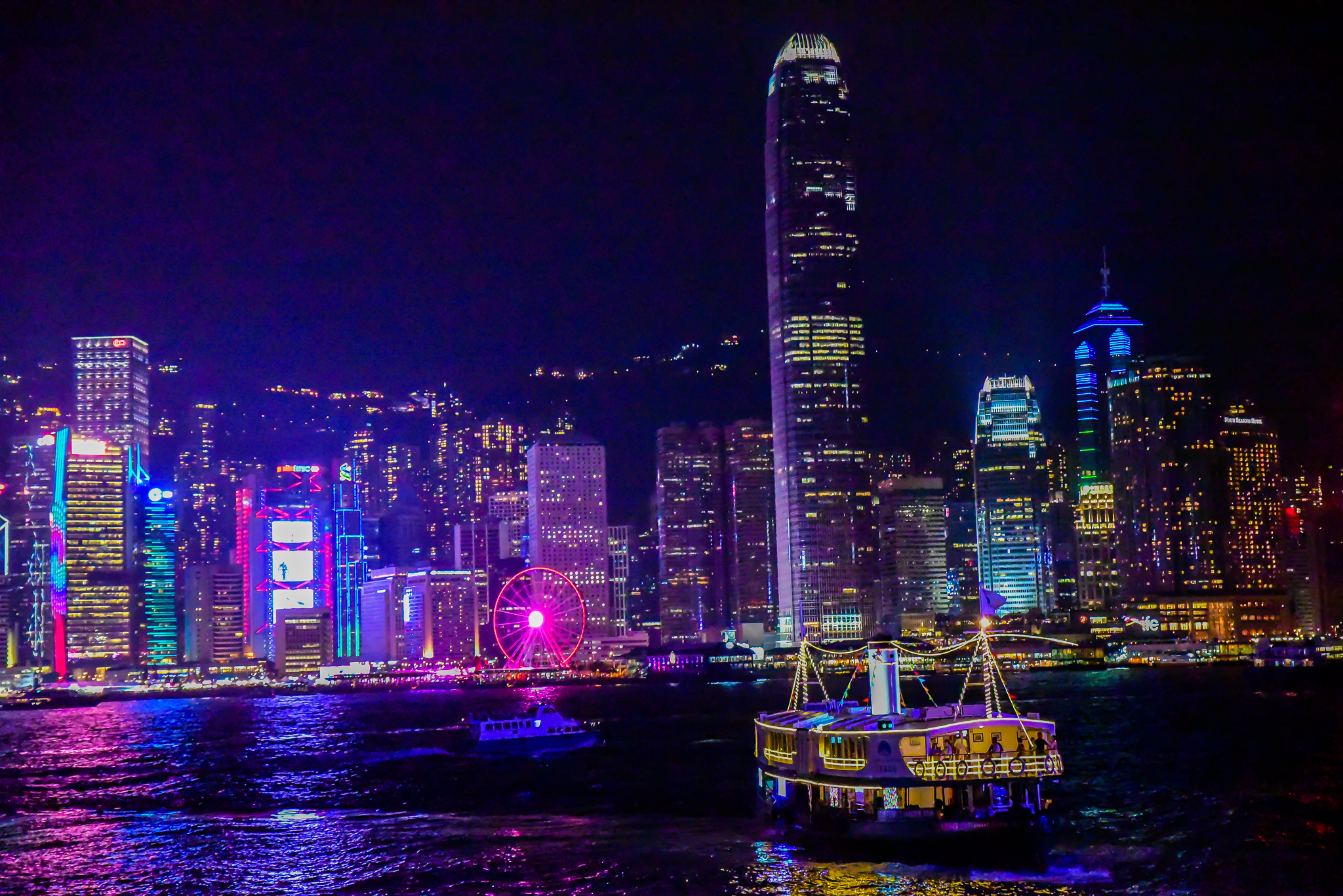 Star Ferry dans la baie de Hong Kong Star Ferry dans la baie de Hong Kong