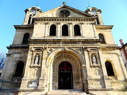 L'église Saint-Jacques-Saint-Christophe 