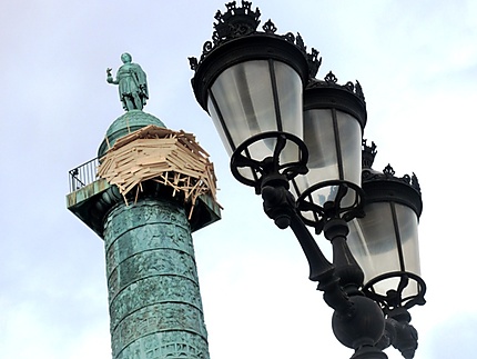 la colonne Vendôme Tadashi Kawamata