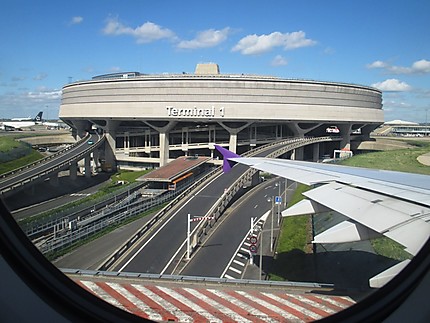 Aéroport Charles De Gaulle 1