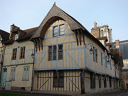 Maison à colombage rue st Denis à Troyes