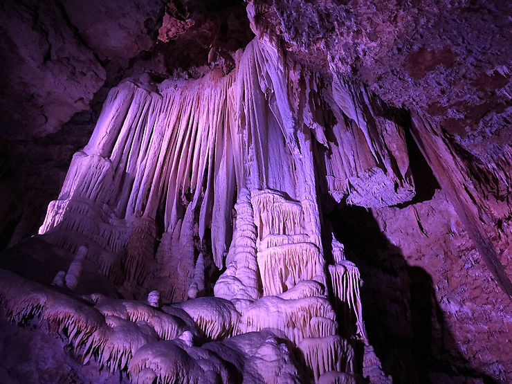 La grotte de Clamouse et ses fascinantes concrétions