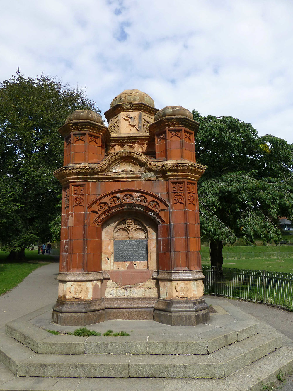 Monument indien dans Queens Park