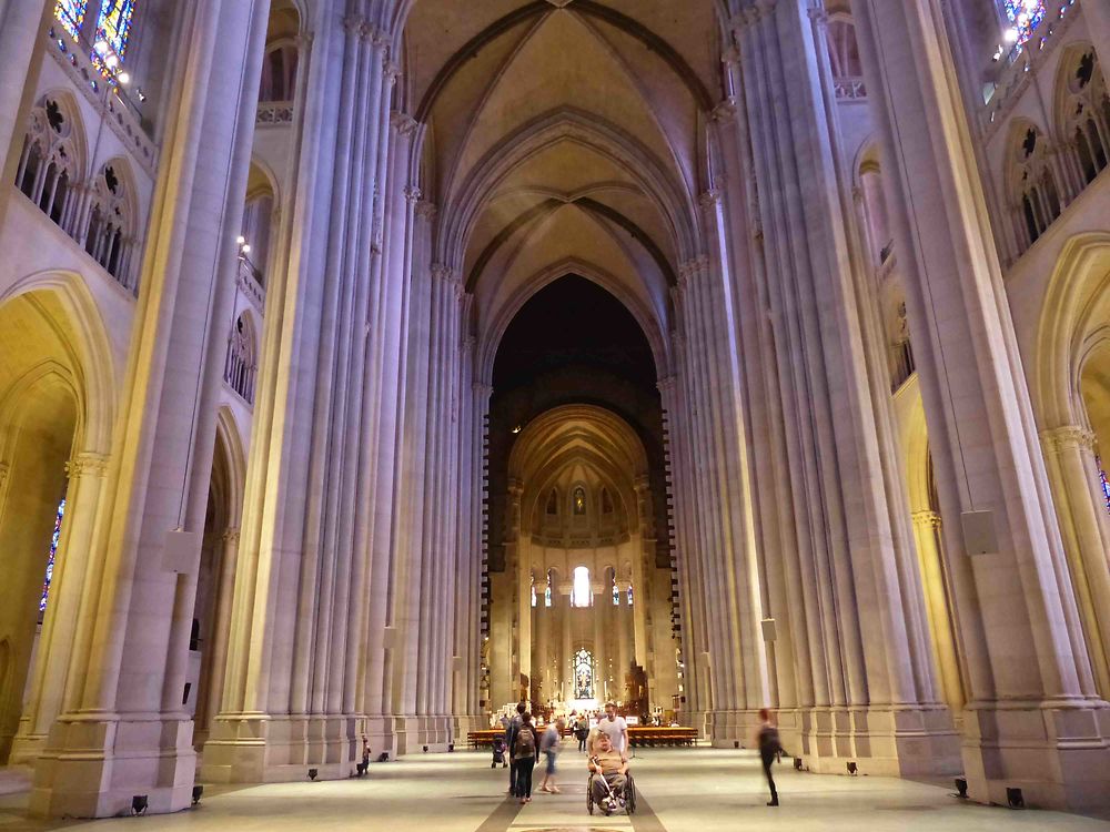 Cathédrale Saint John the Divine - Intérieur