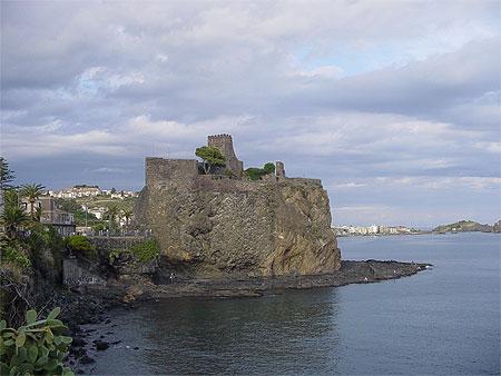 Le château d'Aci Castello Le château d'Aci Castello