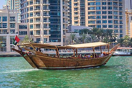 Dubaï Marina - Voguer au milieu des buildings